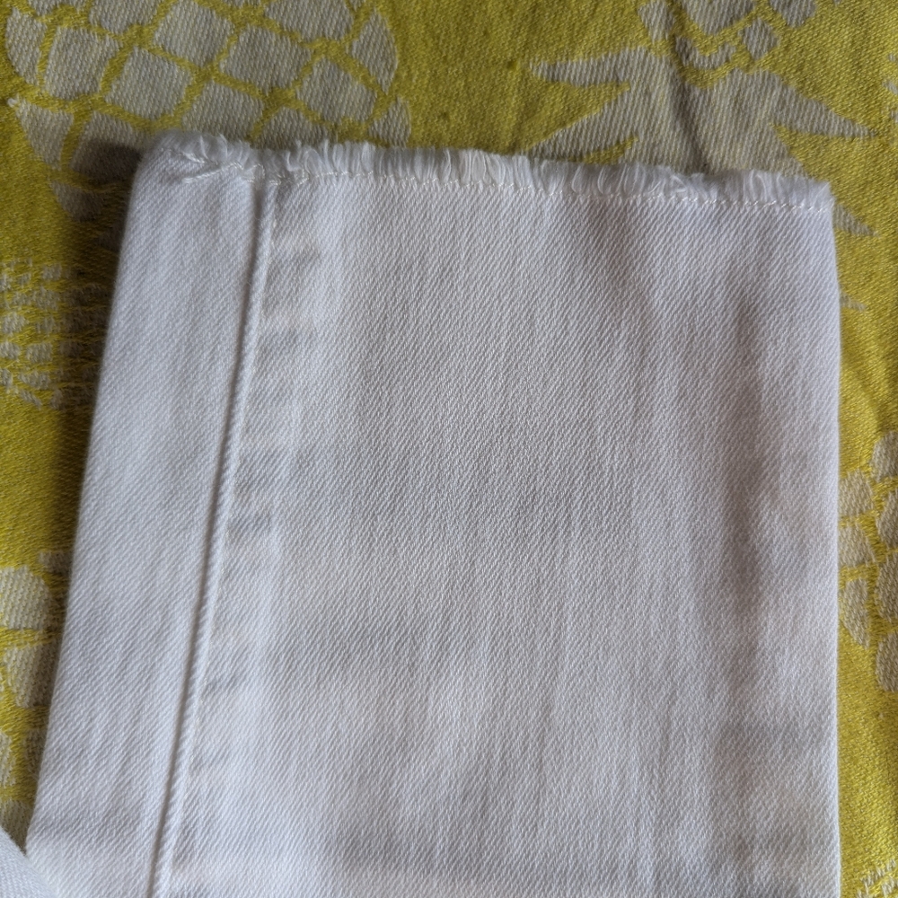 Levis🕊️White Jeans - Picture 3 of 8